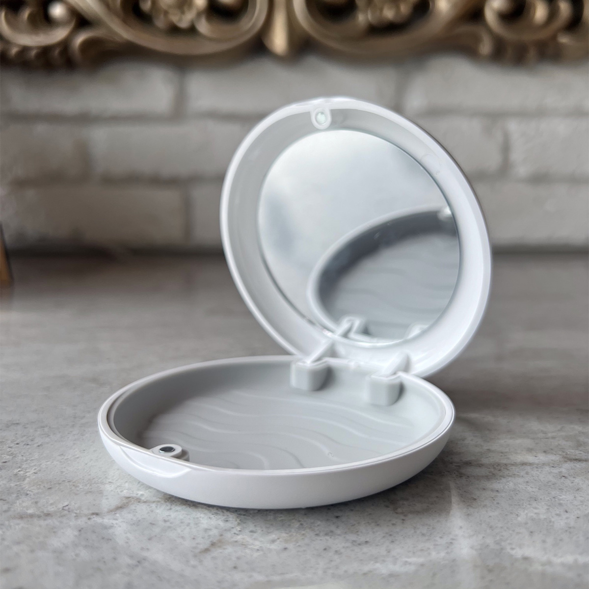 DJC Mirror Retainer Case